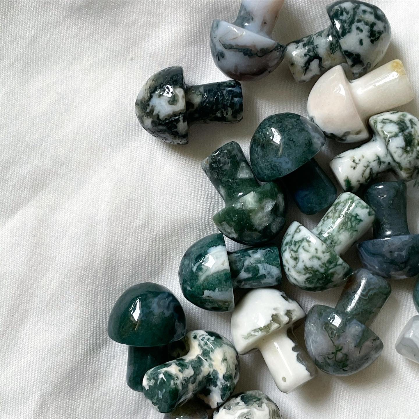 Moss Agate Mini Mushroom | عقيق الطحلب