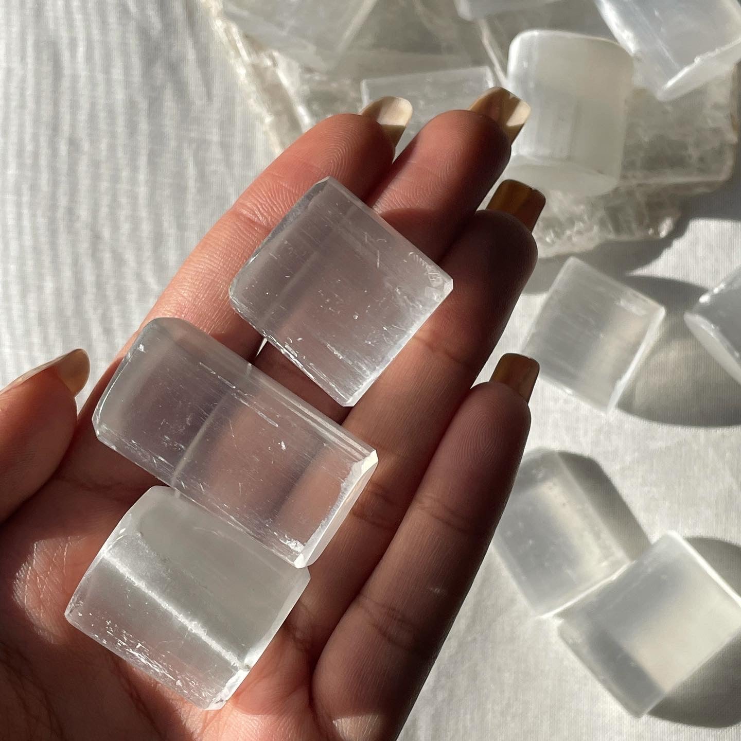 Selenite Tumbles | Medium | سيلينايت