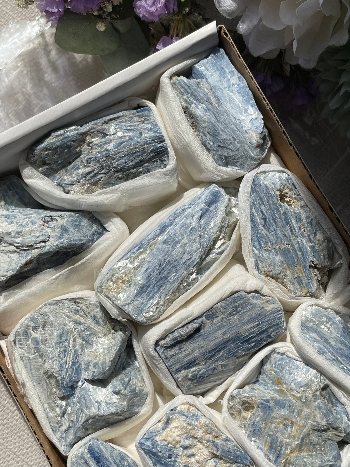 Raw Kyanite |  كاينيت الخام