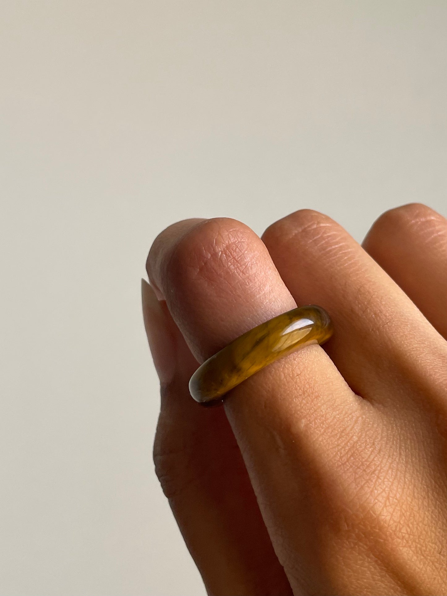 Band Crystal Ring | Carnelian - Tiger Eye - Sodalite | عين النمر - سودالايت - كارنيليان