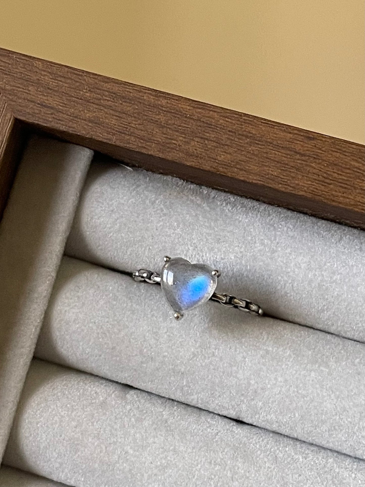 S925 Labradorite Heart Ring | Adjustable | خاتم حجر الطاووس