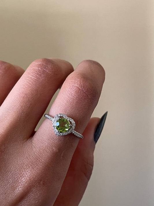 S925 Peridot Heart Ring | Adjustable | خاتم حجر الزبرجد