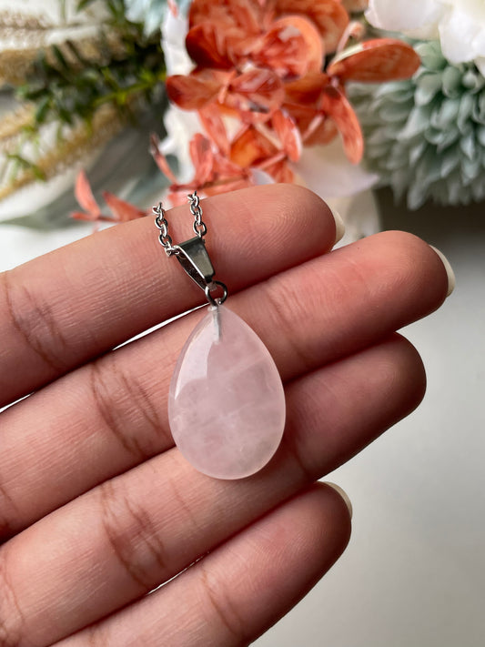 Rose Quartz Drop Pendant | كوارتز الزهري